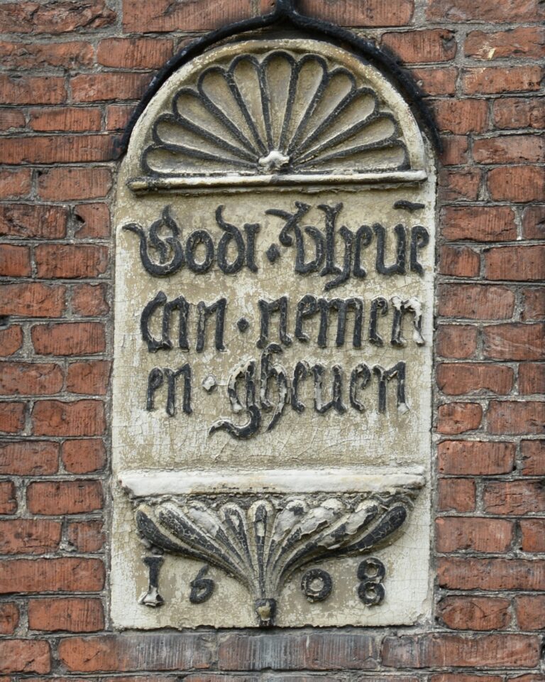 Haven 82 Schoonhoven - Godt verheve inn nemen en gheven - De tekst refereert aan Job 1 vers 21
